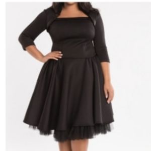 Eleven 60 + Black Book Dress Sz XL